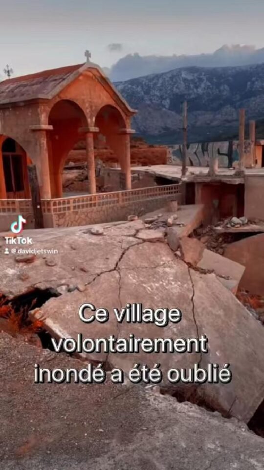 ce village a ete volontairement inondee mp4 image